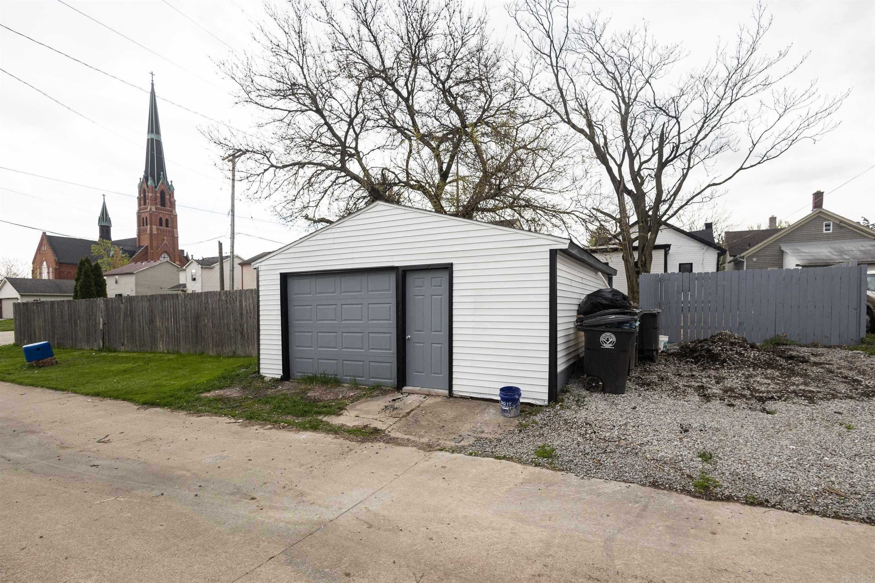 E Creighton Ave, Fort Wayne, IN 46803