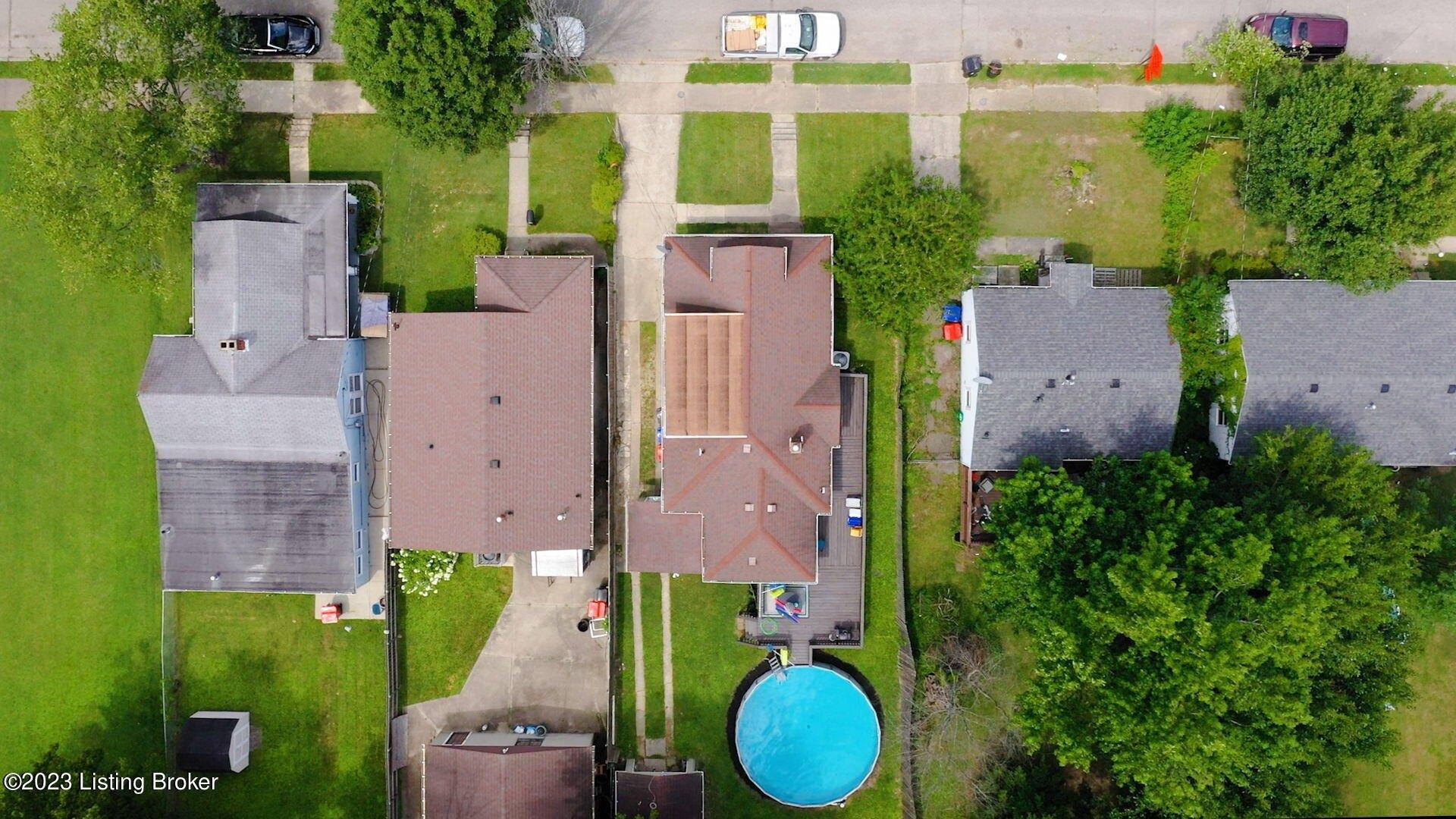 Oakwood Ave, Louisville, KY 40215