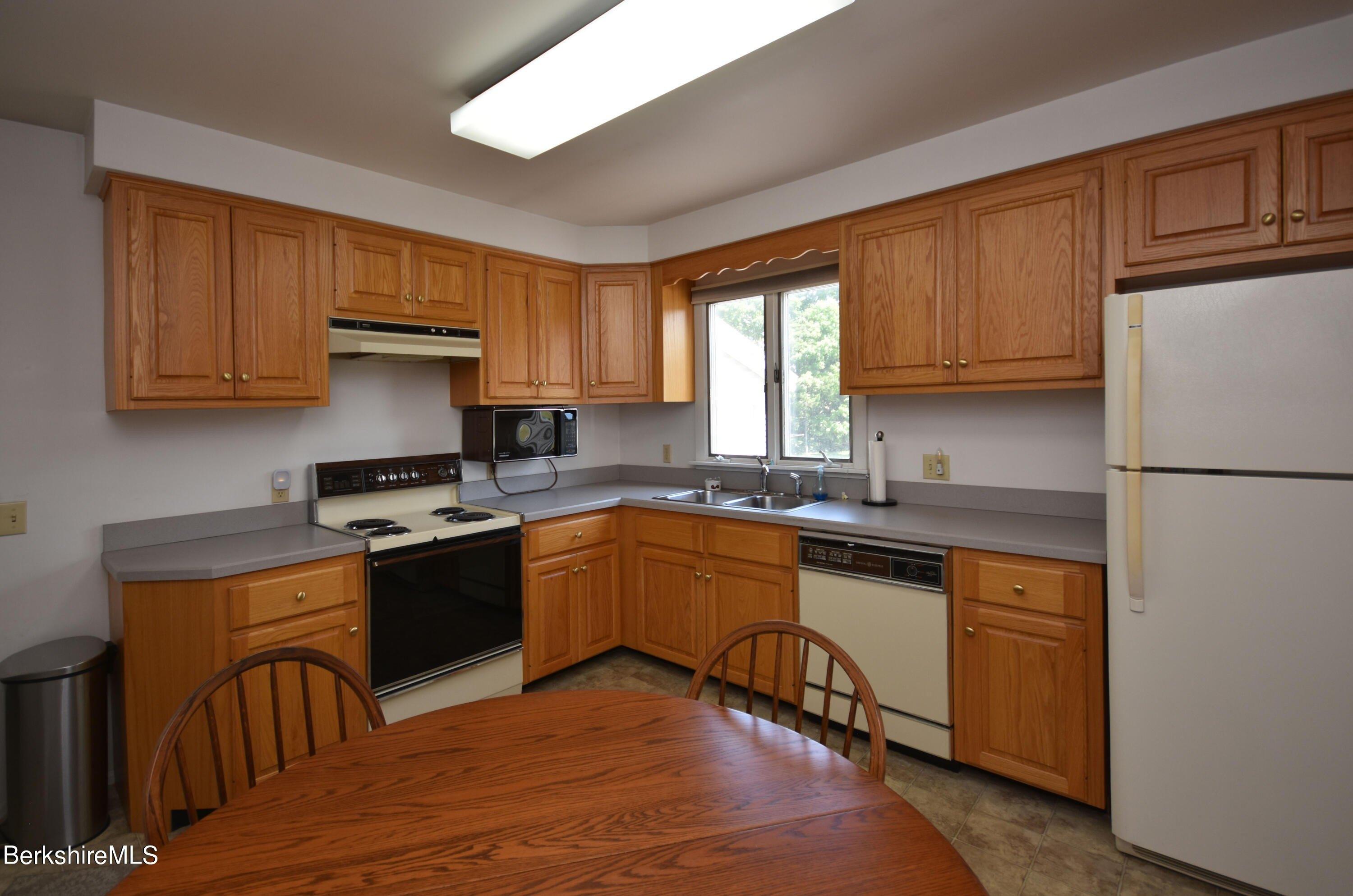 Crane Ave, Pittsfield, MA 01201