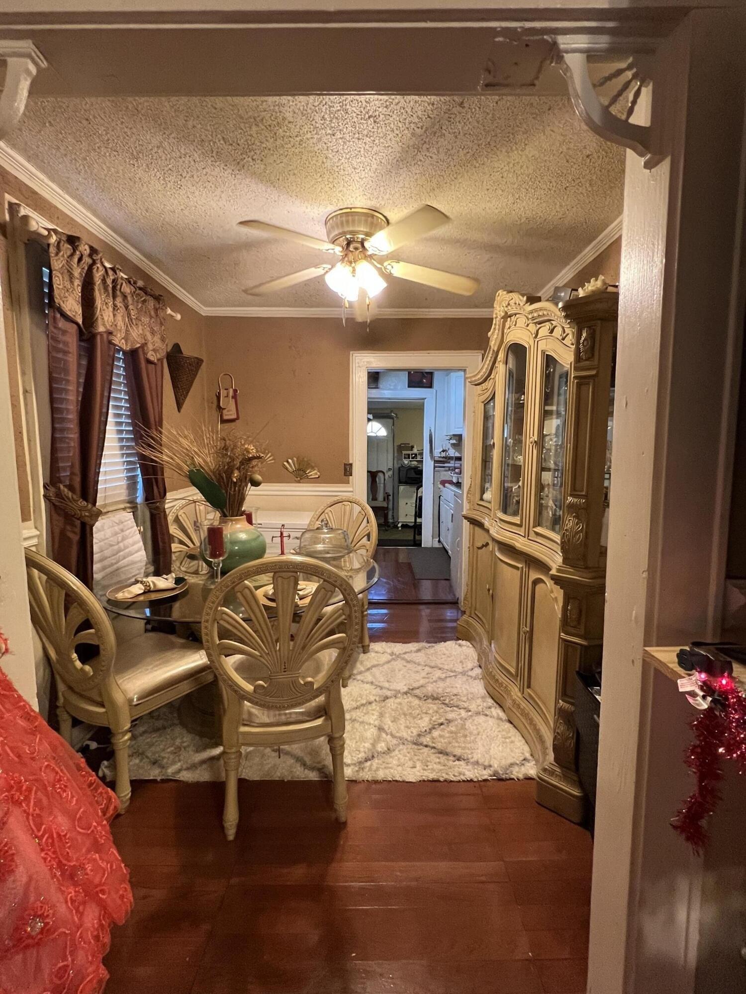 Oregon Ave, North Charleston, SC 29405