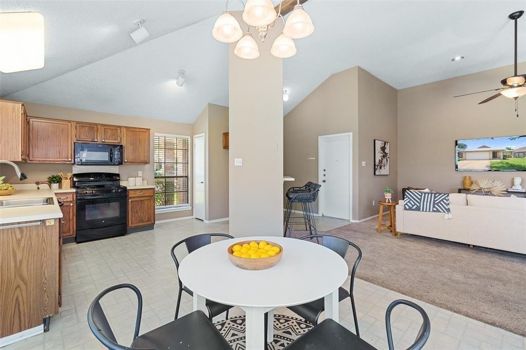 Clearwater Trl, Round Rock, TX 78664