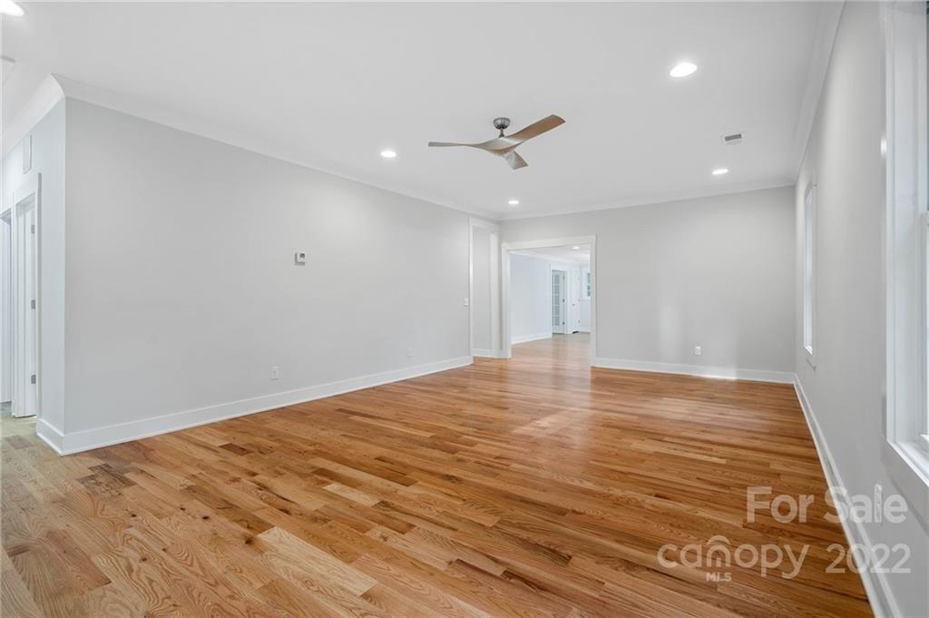 Garibaldi Ave, Charlotte, NC 28208