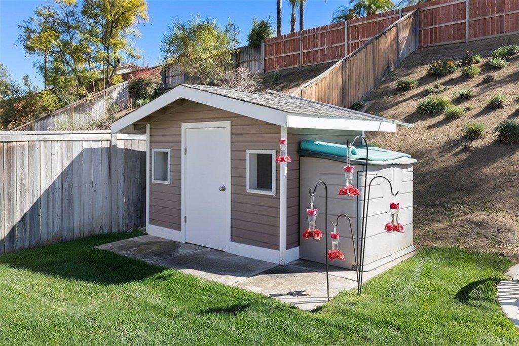 Dahlia Dr, Corona, CA 92883