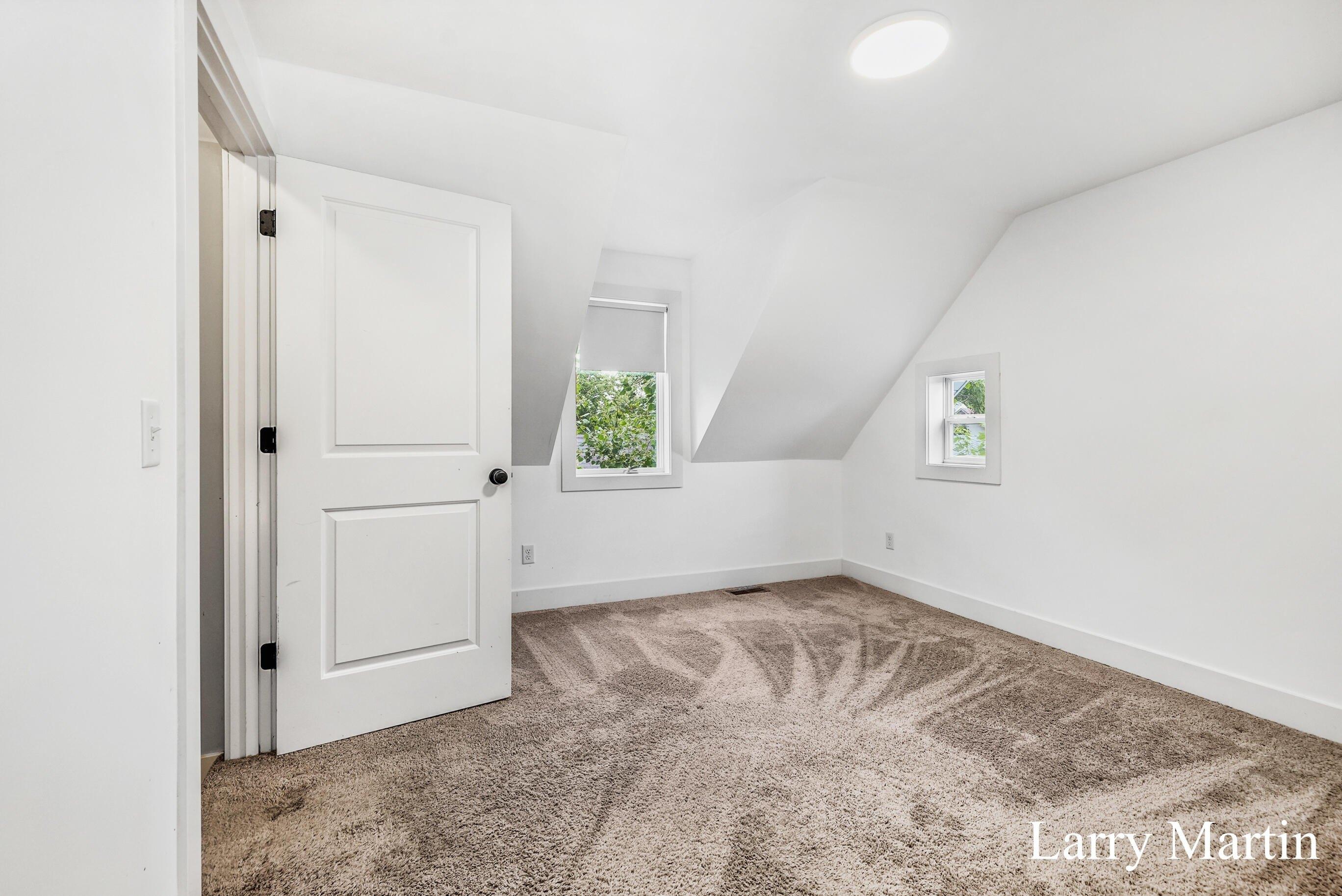 W 18th St, Holland, MI 49423