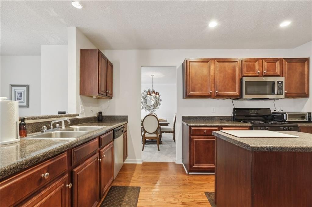 Ivy Fork Dr, Loganville, GA 30052