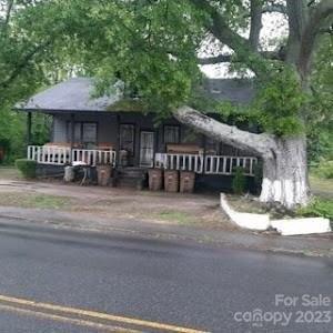 Lineberger St, Shelby, NC 28150