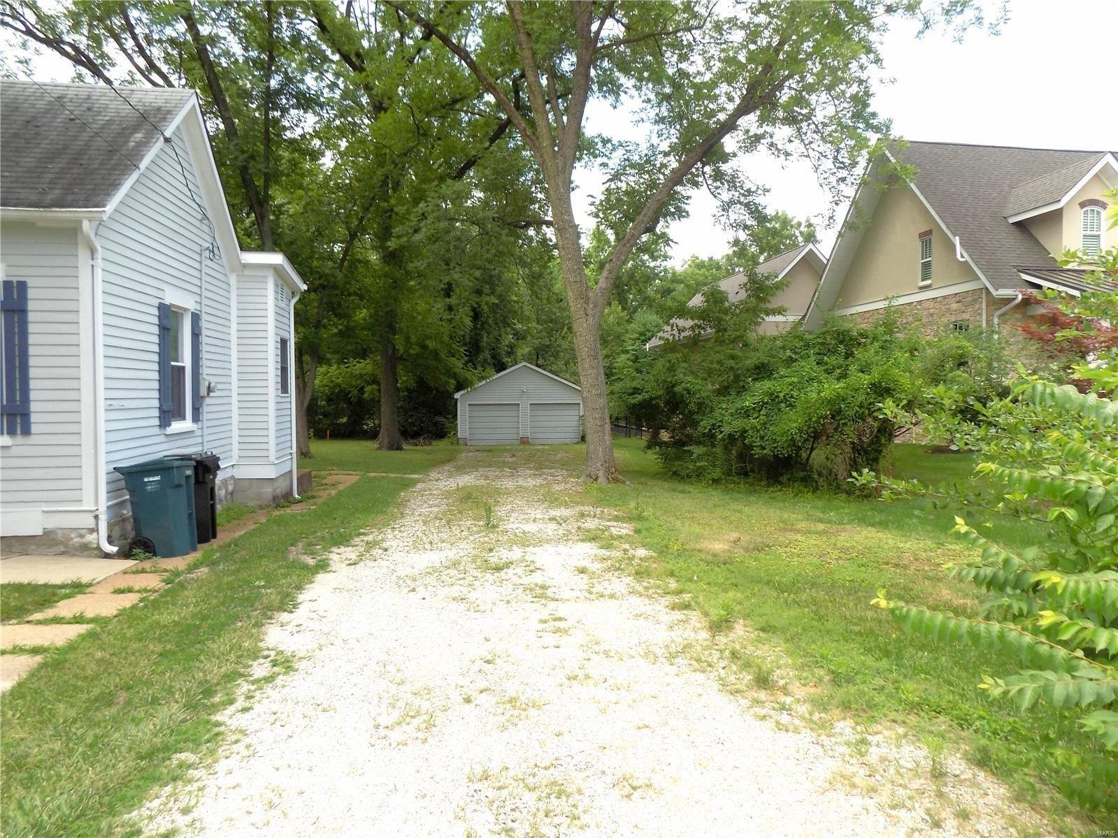 W Essex Ave, Saint Louis, MO 63122