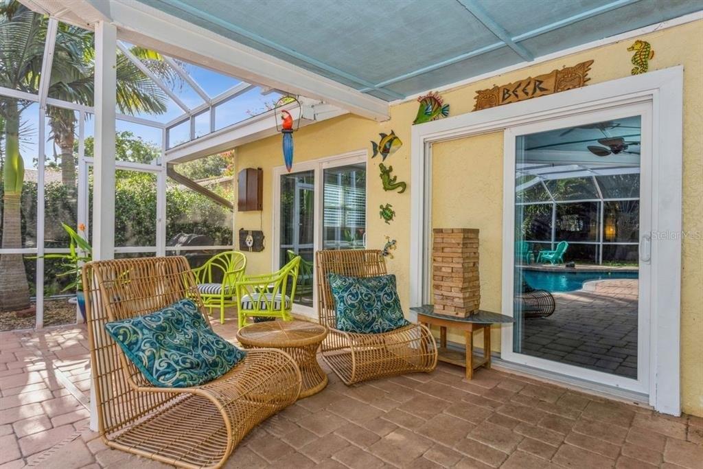 Rustic Pines Blvd S, Seminole, FL 33776