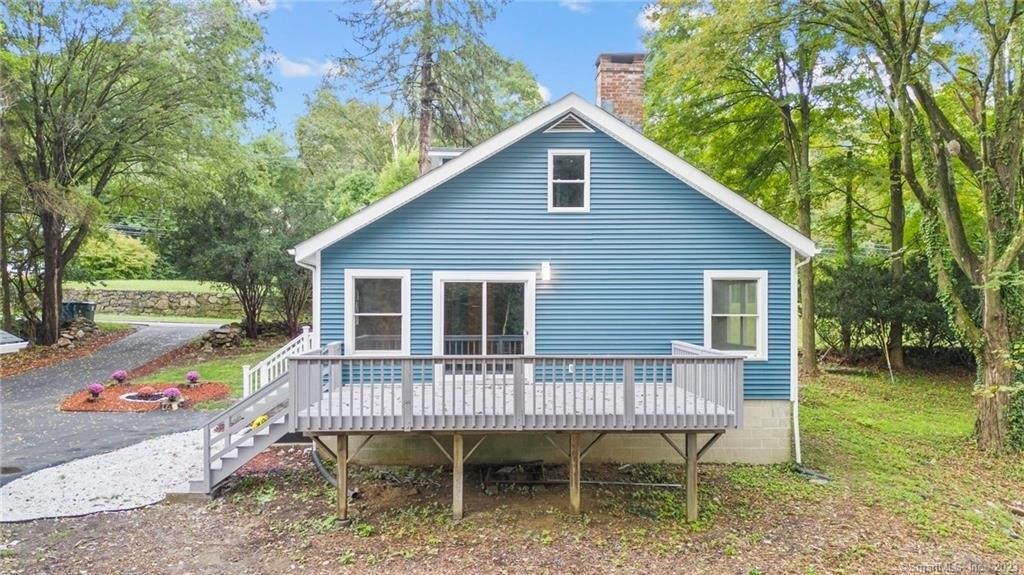 Huntington Tpke, Trumbull, CT 06611
