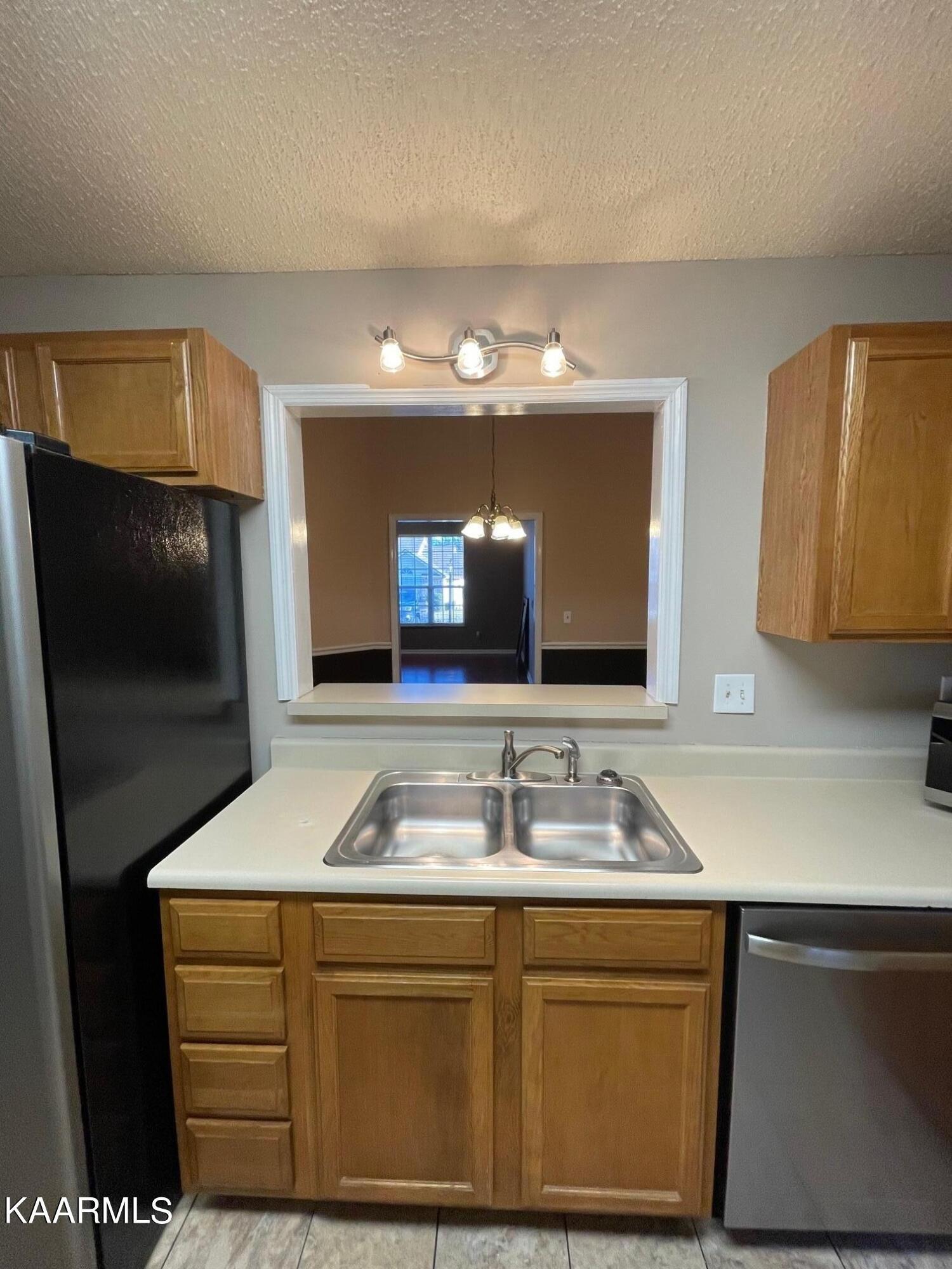 Jay Way, Knoxville, TN 37909