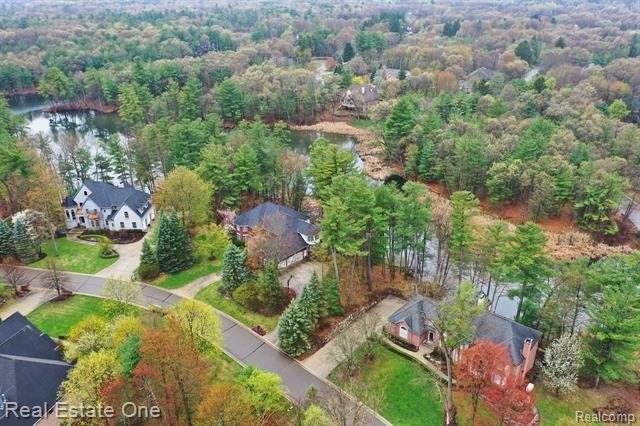 Chieftan Cir, Oxford, MI 48371