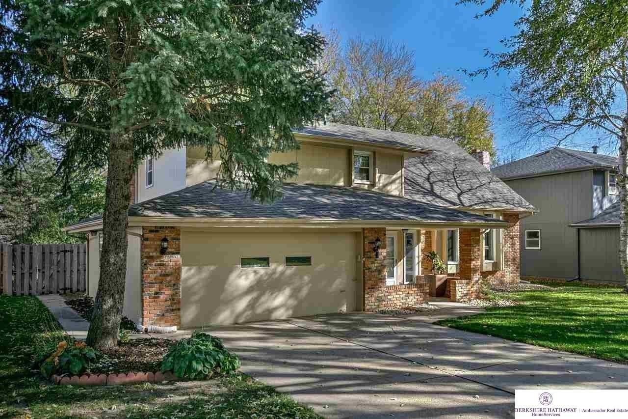 S 167th St, Omaha, NE 68130