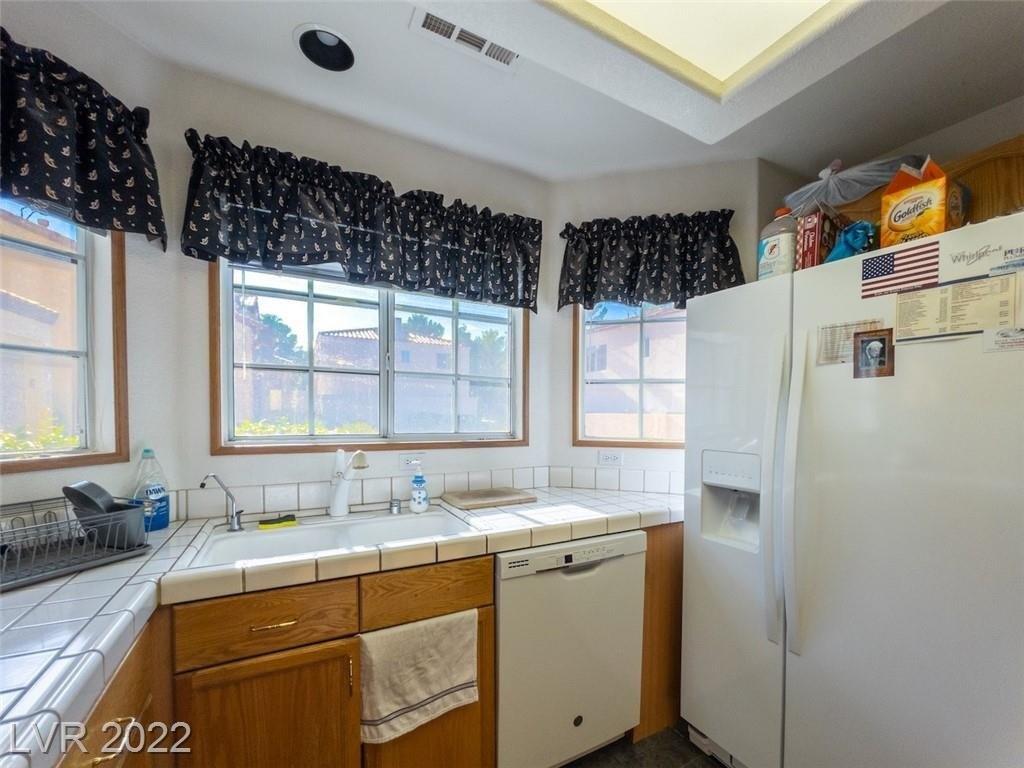 Sandringham Ave, Las Vegas, NV 89129