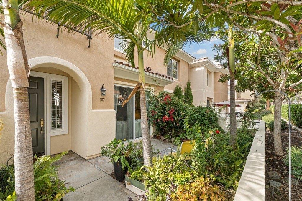 Via Vicini, Rancho Santa Margarita, CA 92688