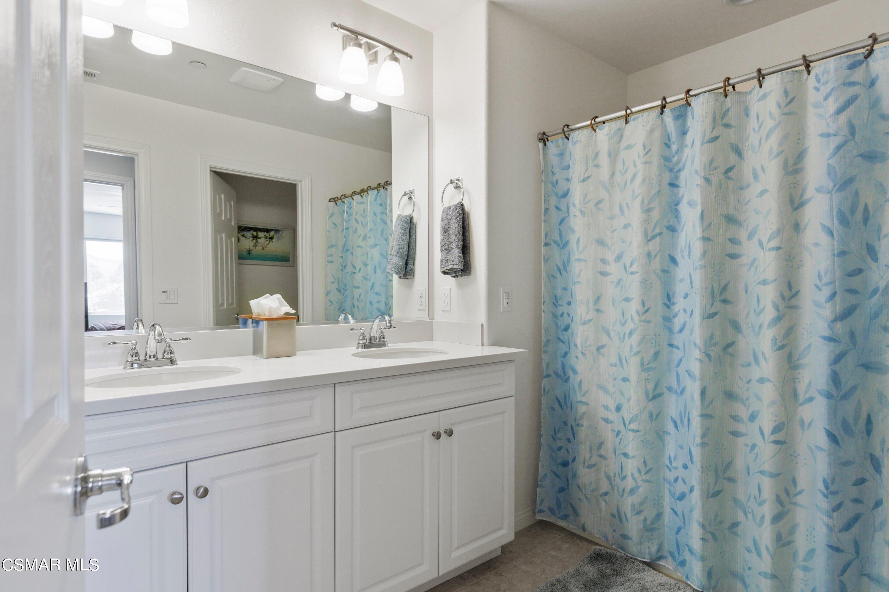 Edenbridge Rd, Moorpark, CA 93021