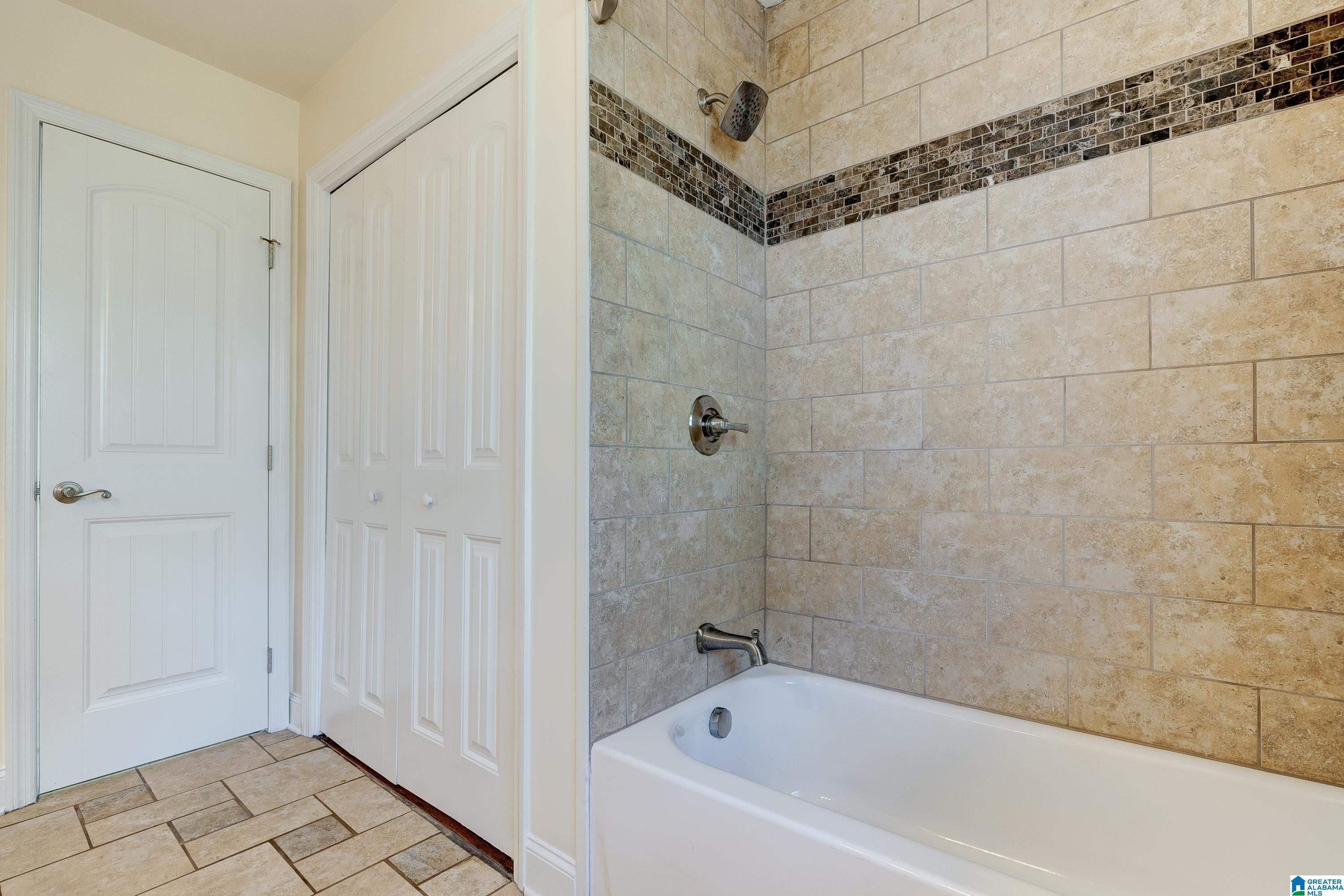 Overwood Rd, Birmingham, AL 35222