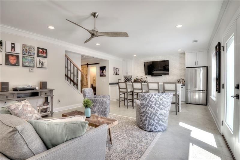 Bowmore Ct Nw, Acworth, GA 30101