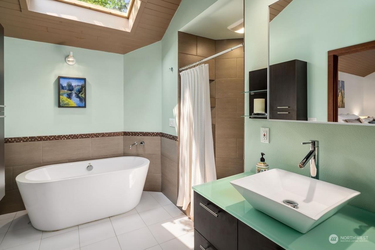 Odin Way, Bothell, WA 98011