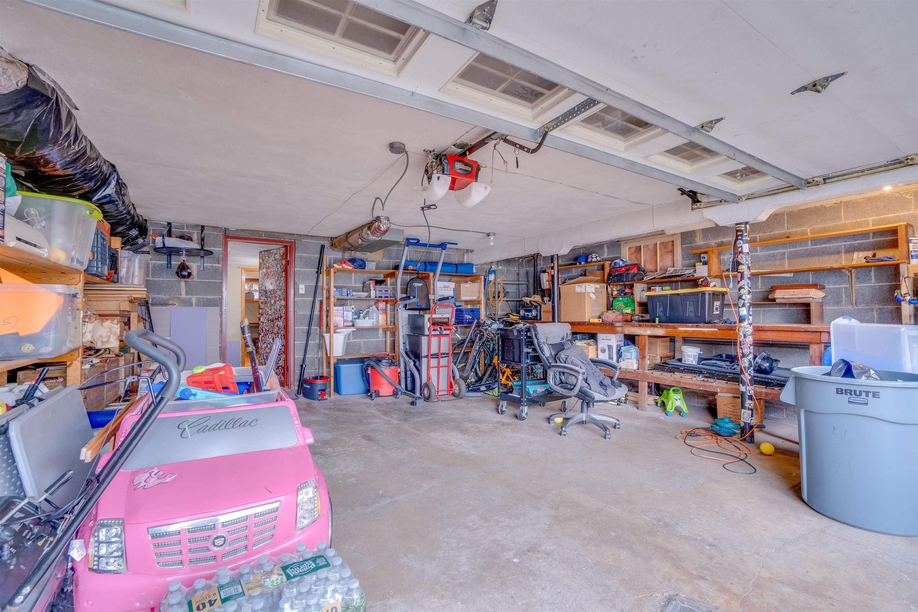 W 21st St, Bayonne, NJ 07002