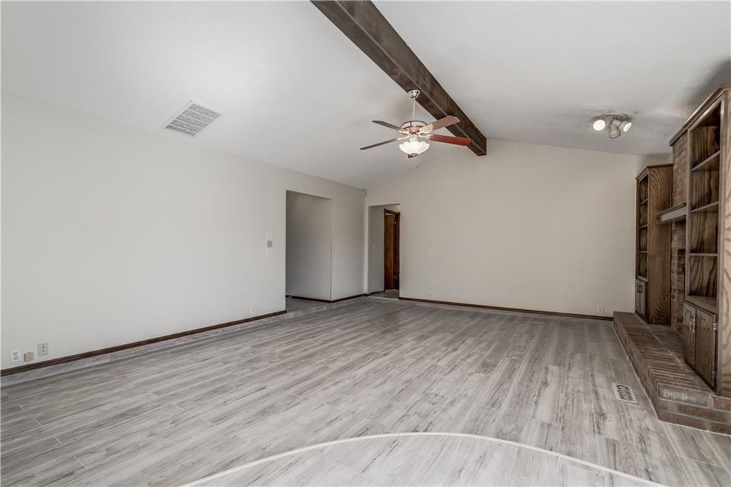 Summerfield Dr, Edmond, OK 73012