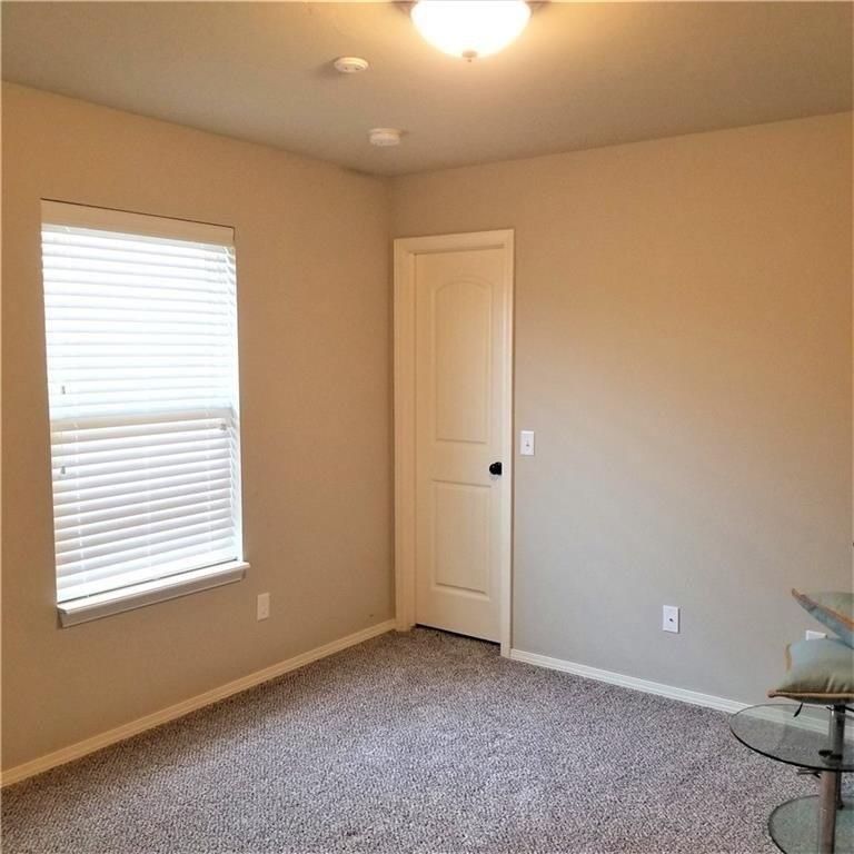 Lerkim Ln, Norman, OK 73069