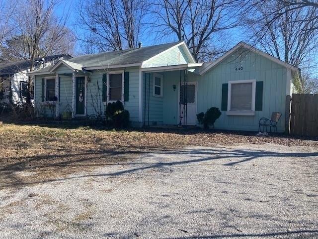 W Pine St, Rogers, AR 72756