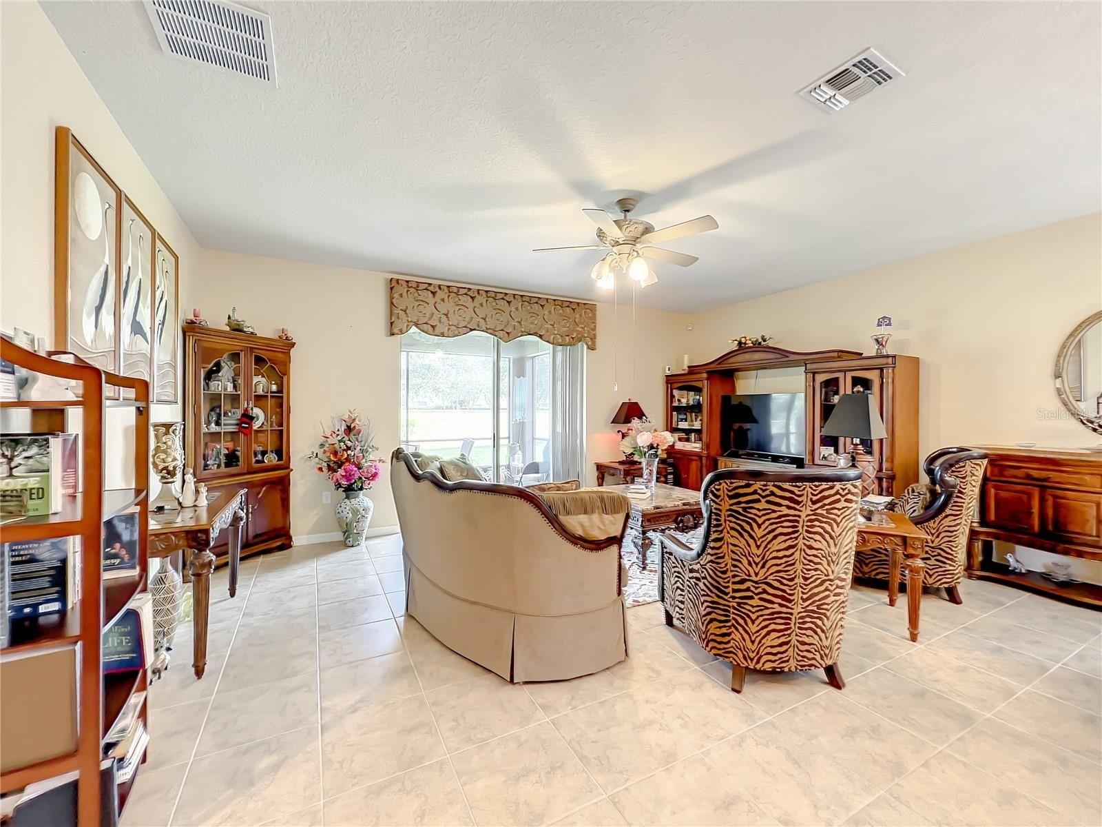Regal River Cir, Ocoee, FL 34761