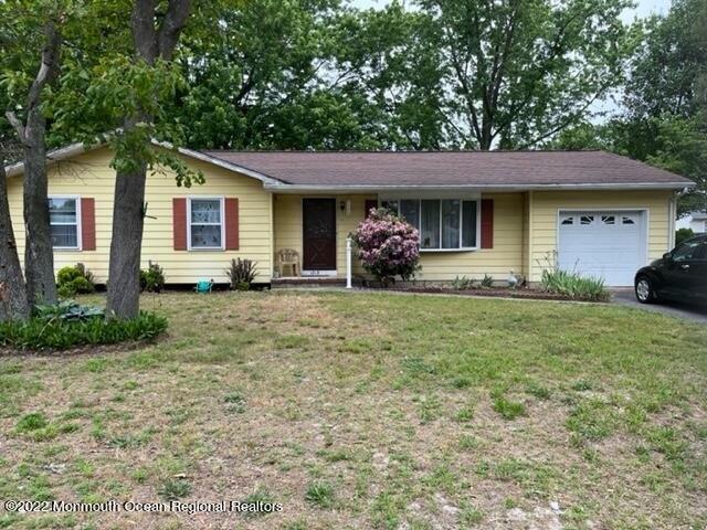 3rd Ave, Toms River, NJ 08757