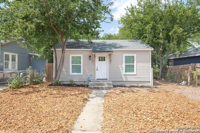 Blaine, San Antonio, TX 78202
