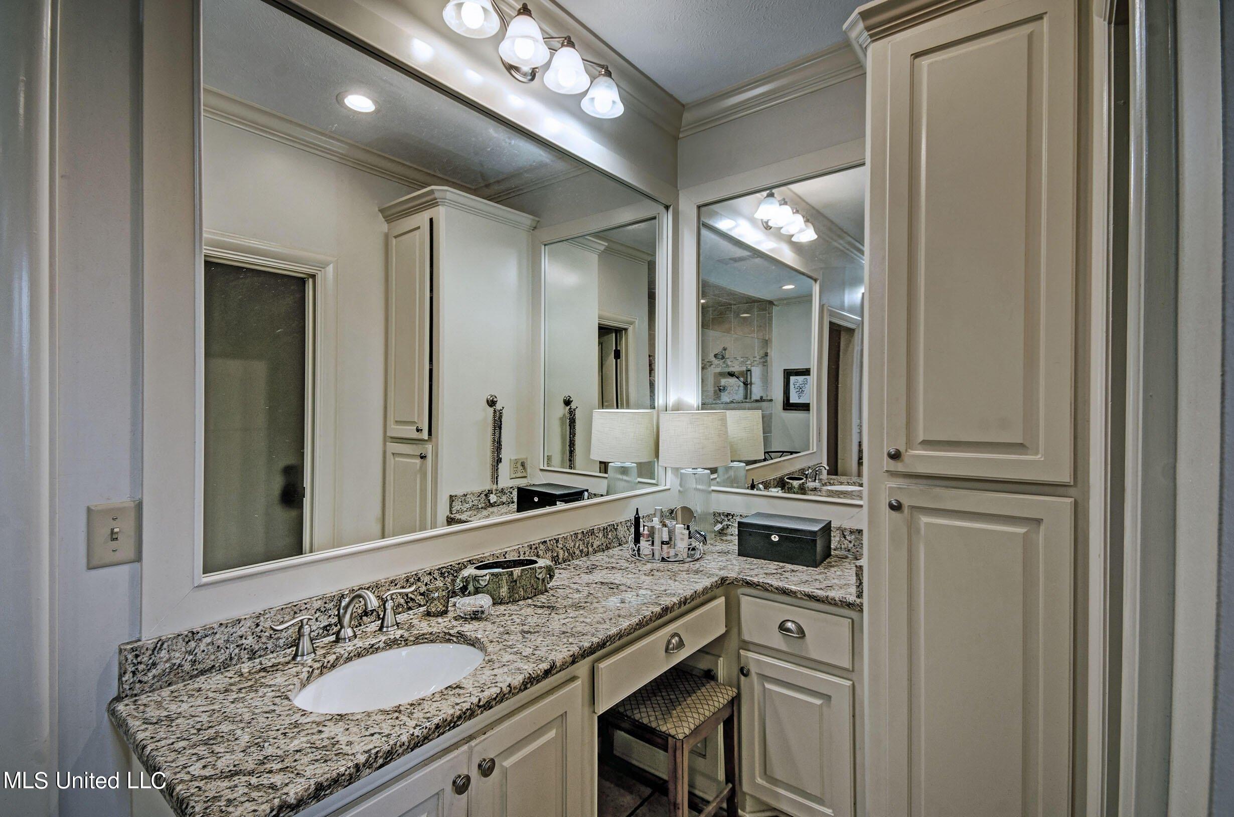 Meadowlands Dr, Brandon, MS 39047