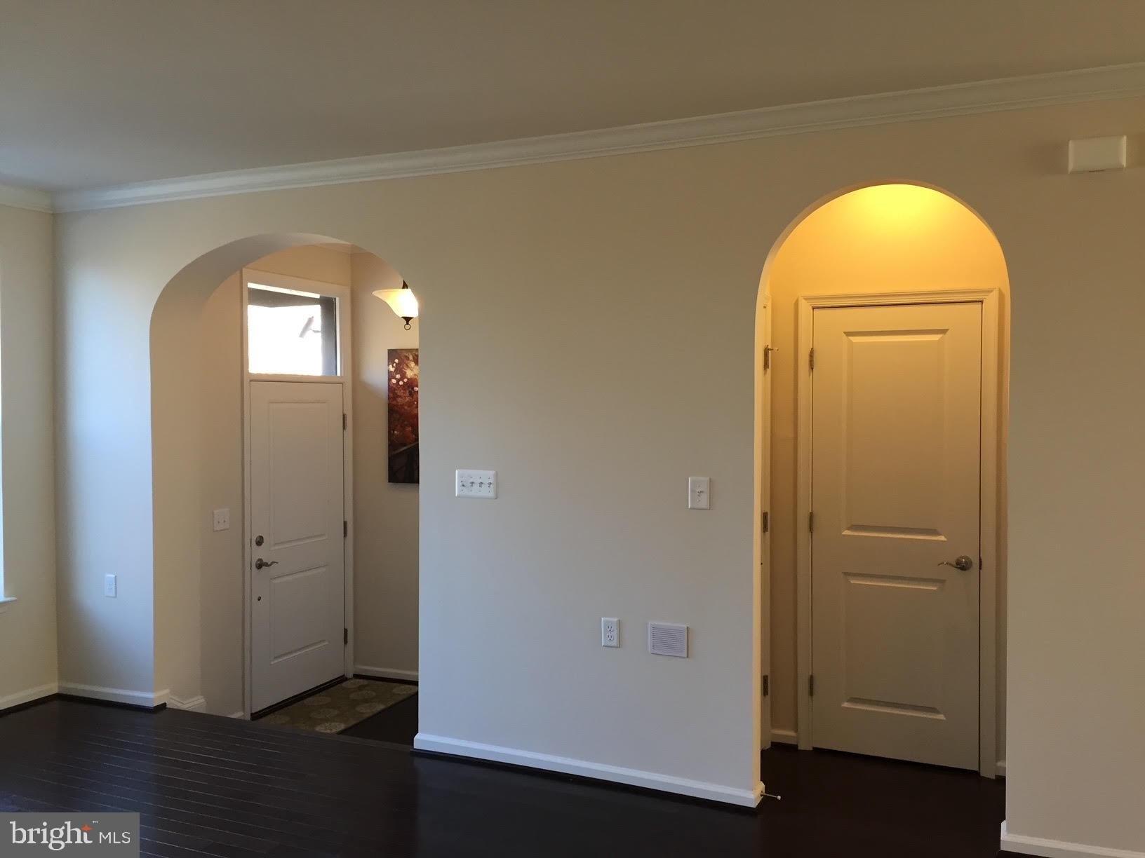 Country Club Ter, New Market, MD 21774