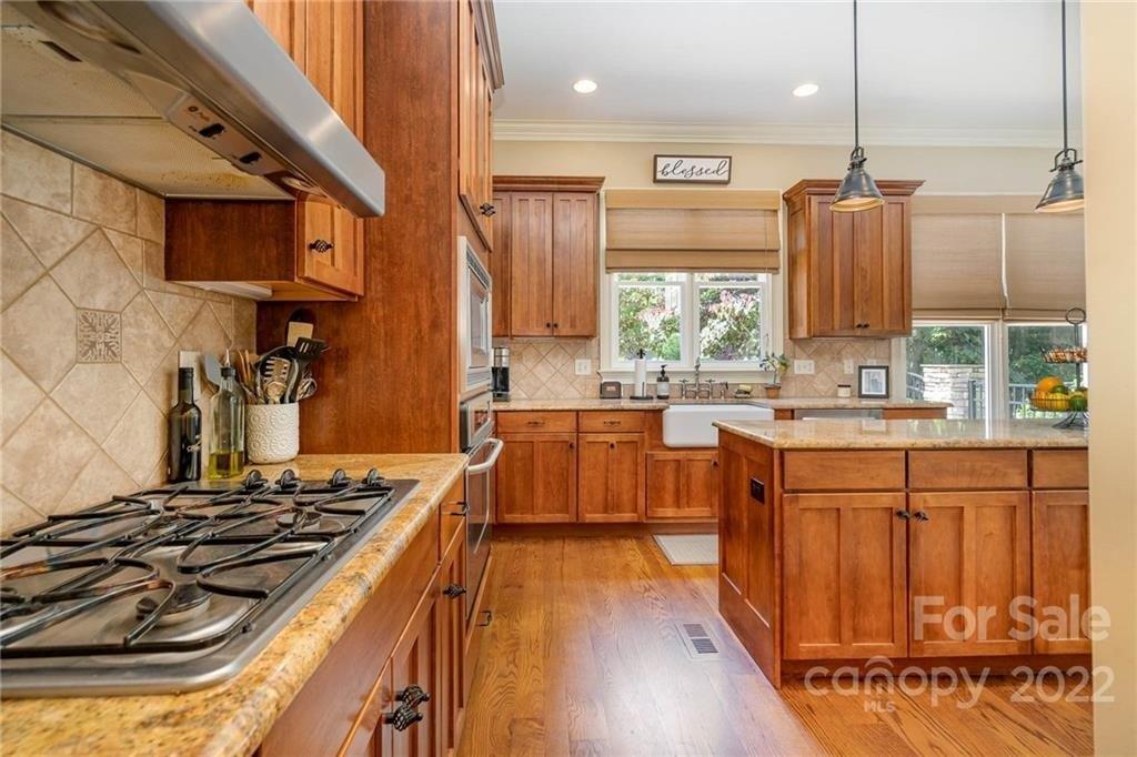Hillstone Ct, Sherrills Ford, NC 28673