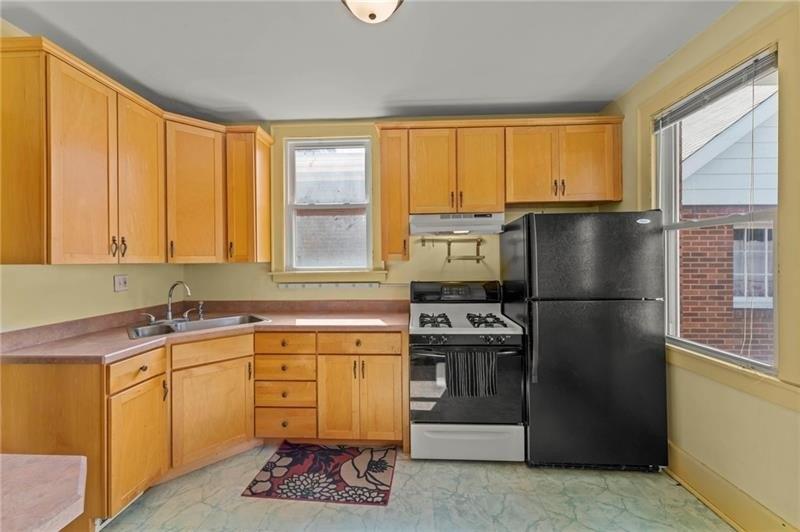 12th St, Ambridge, PA 15003