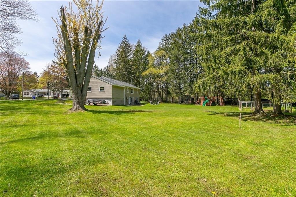 Everett Dr, Rochester, NY 14624