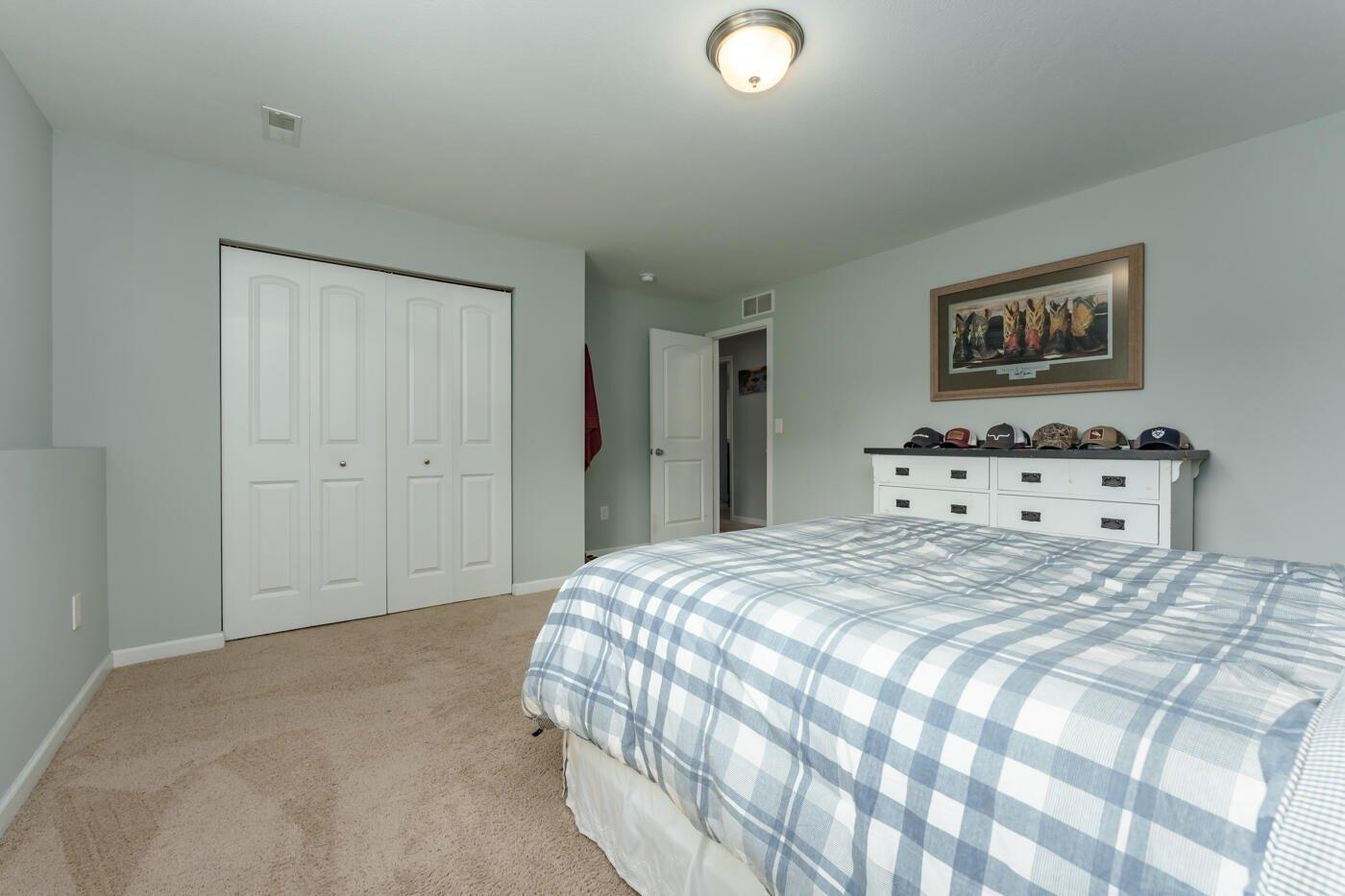 Portage Rd, Vicksburg, MI 49097