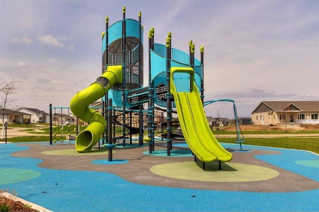 Se Dillon Dr, Waukee, IA 50263