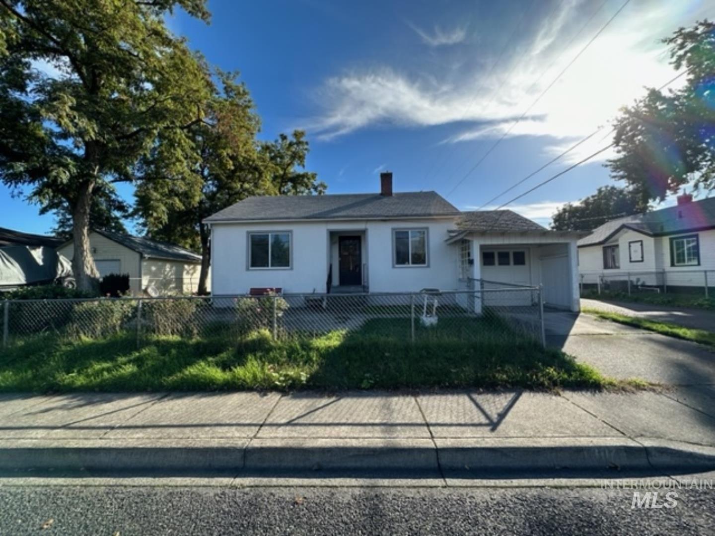 Elm St, Clarkston, WA 99403