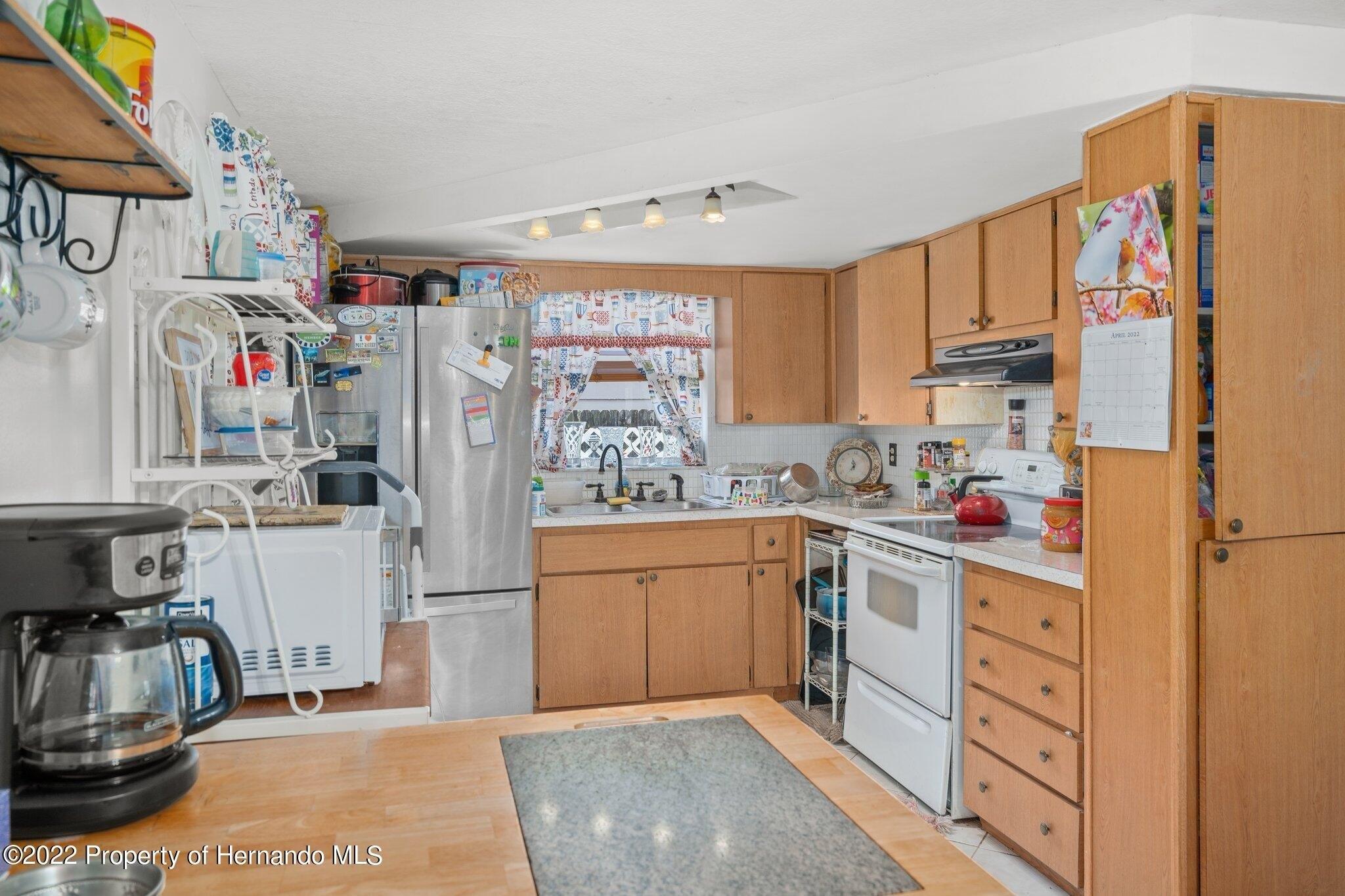 Mark Twain Ln, Port Richey, FL 34668