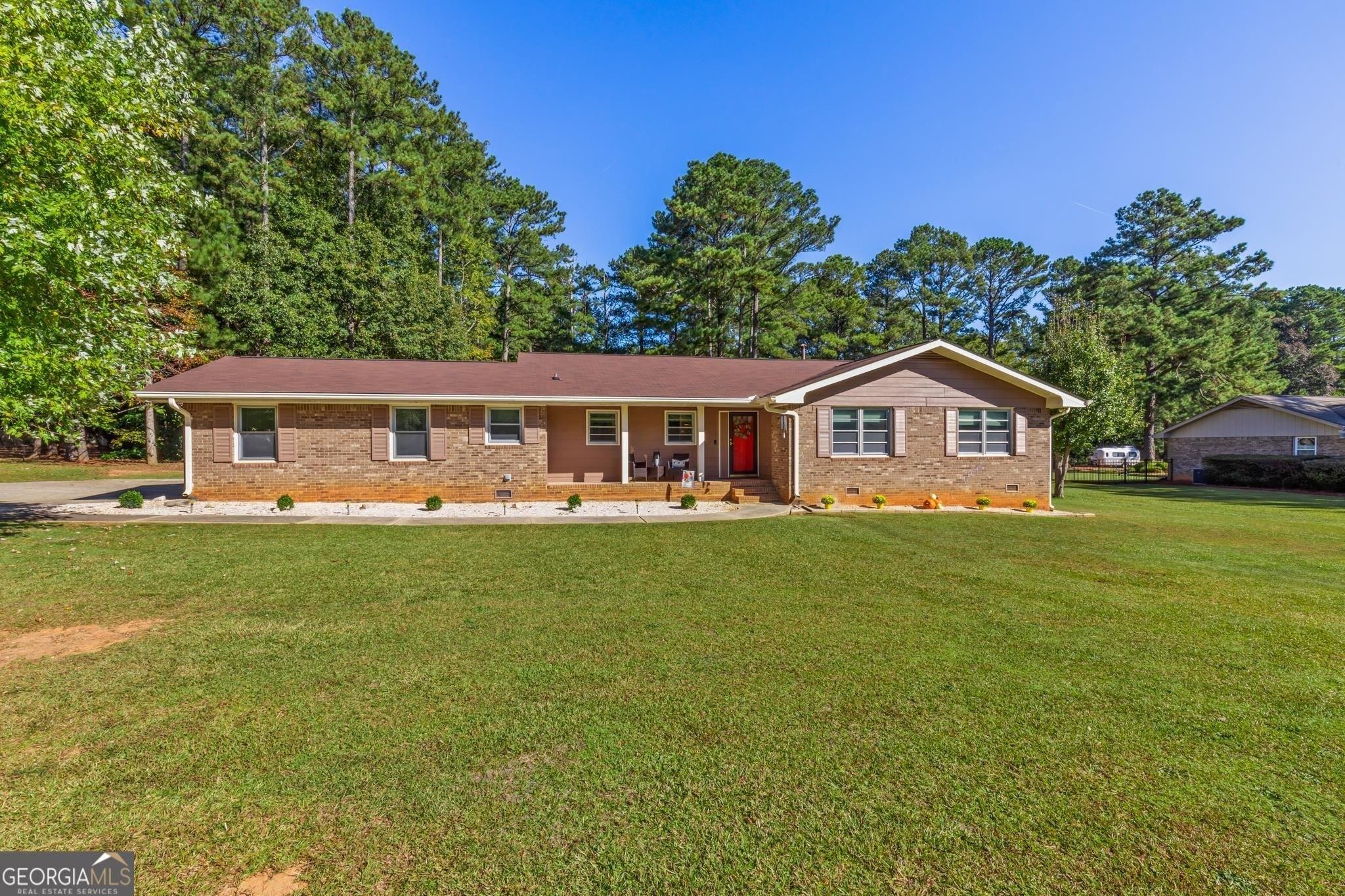 Avalon Dr, Fayetteville, GA 30214