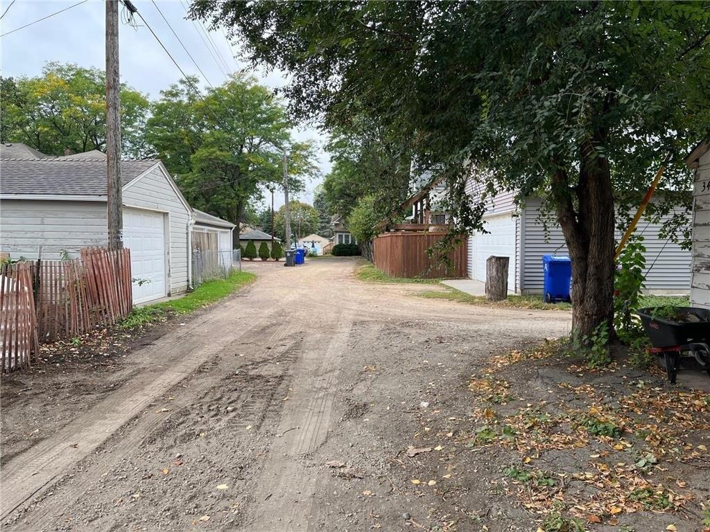 Arbor St, Saint Paul, MN 55102