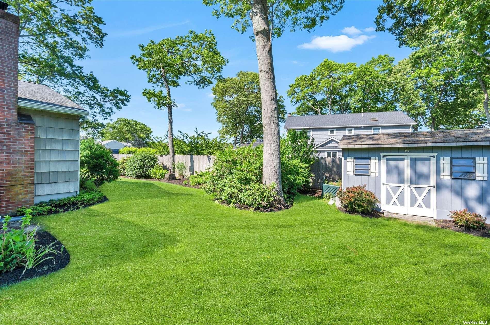 N Prospect Ave, Patchogue, NY 11772