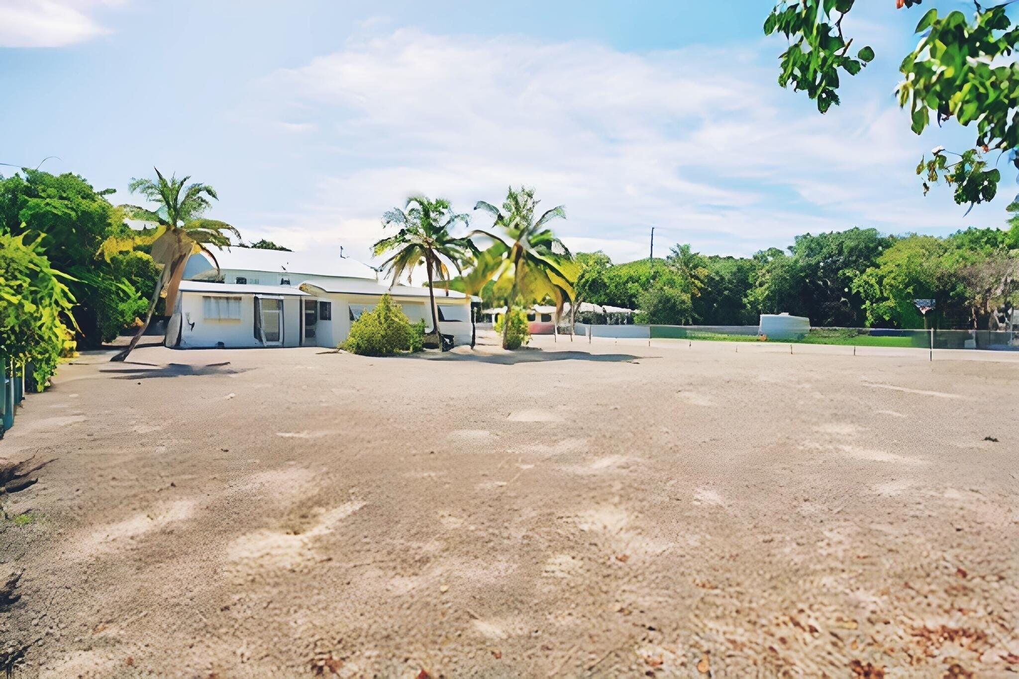 Palm Dr, Key Largo, FL 33037