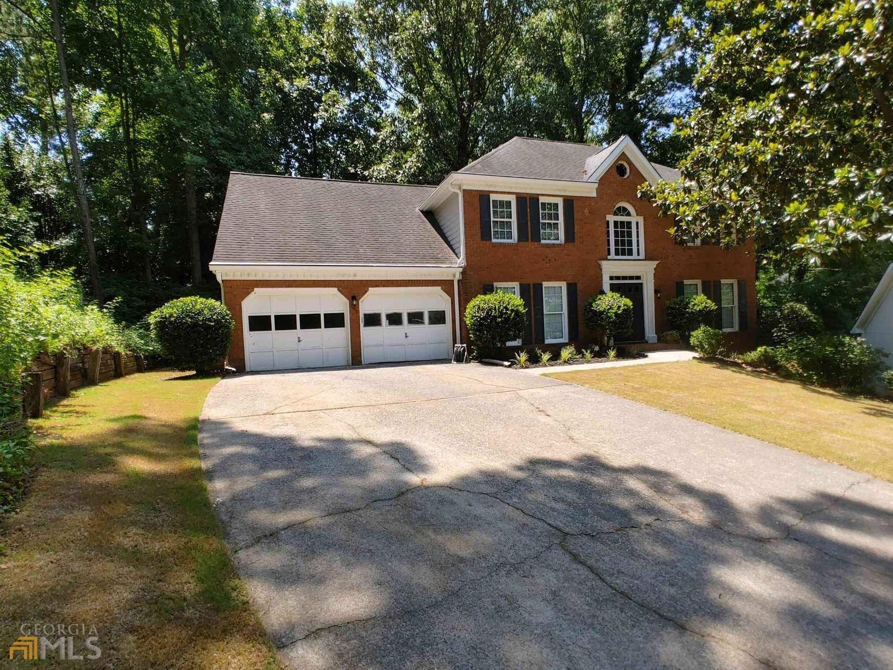 Silver Mound Cir Nw, Acworth, GA 30102