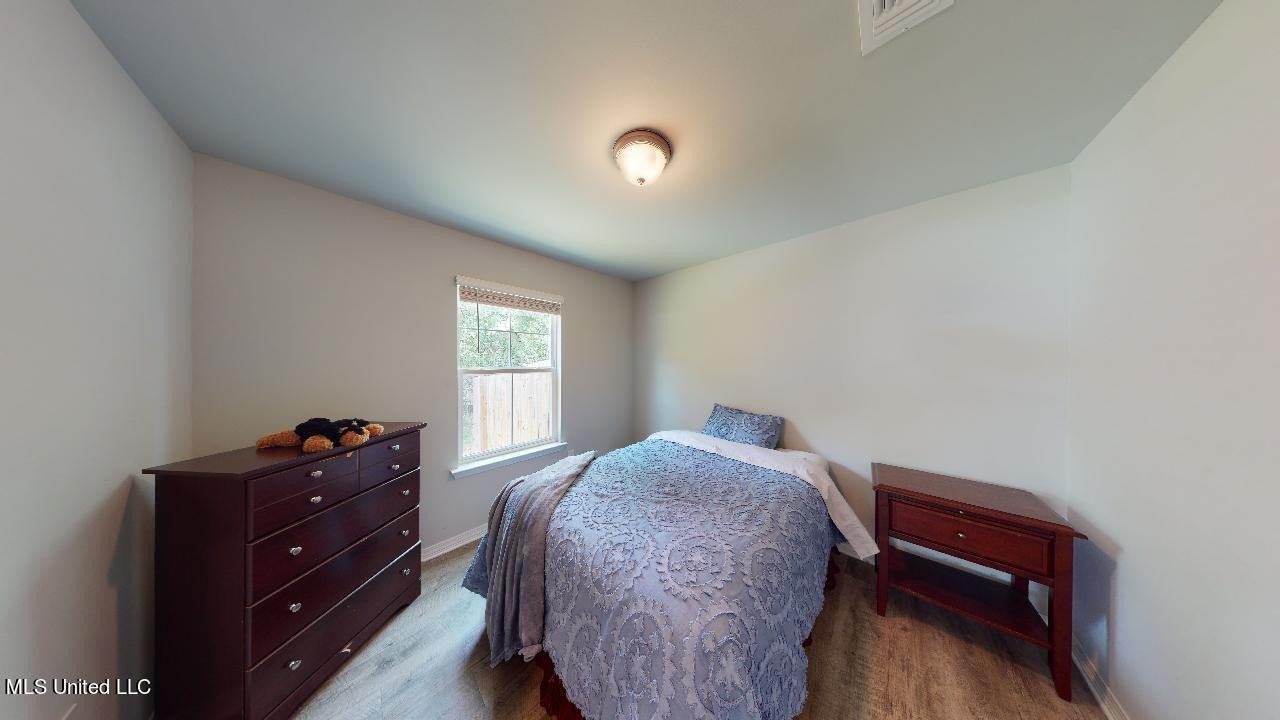 Iona St, Diamondhead, MS 39525