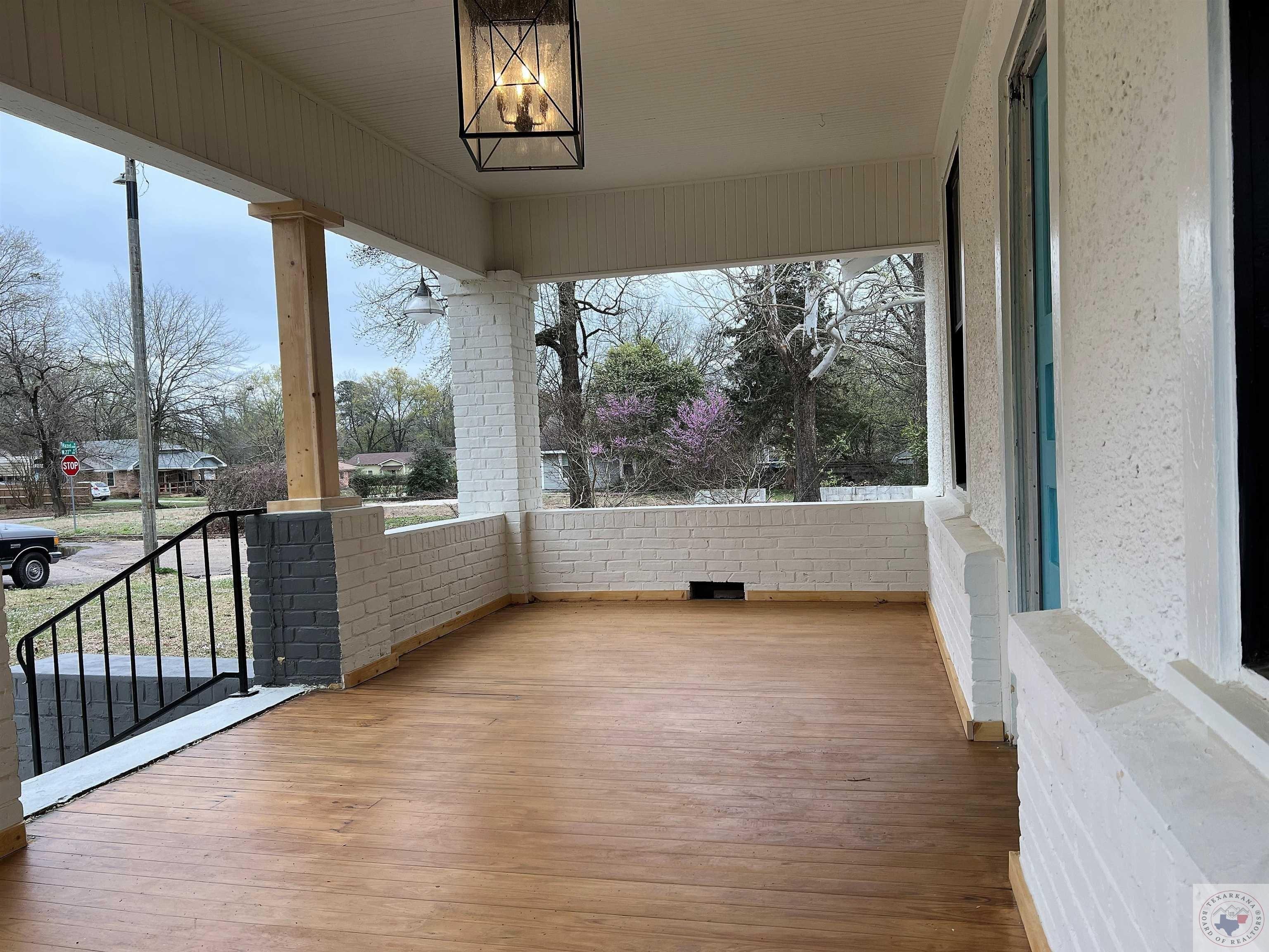 Hazel St, Texarkana, TX 75503