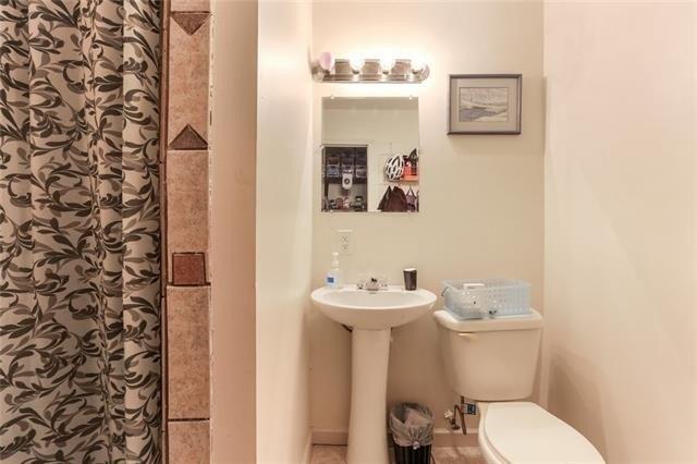 Saint Ferdinand Dr, New Orleans, LA 70126