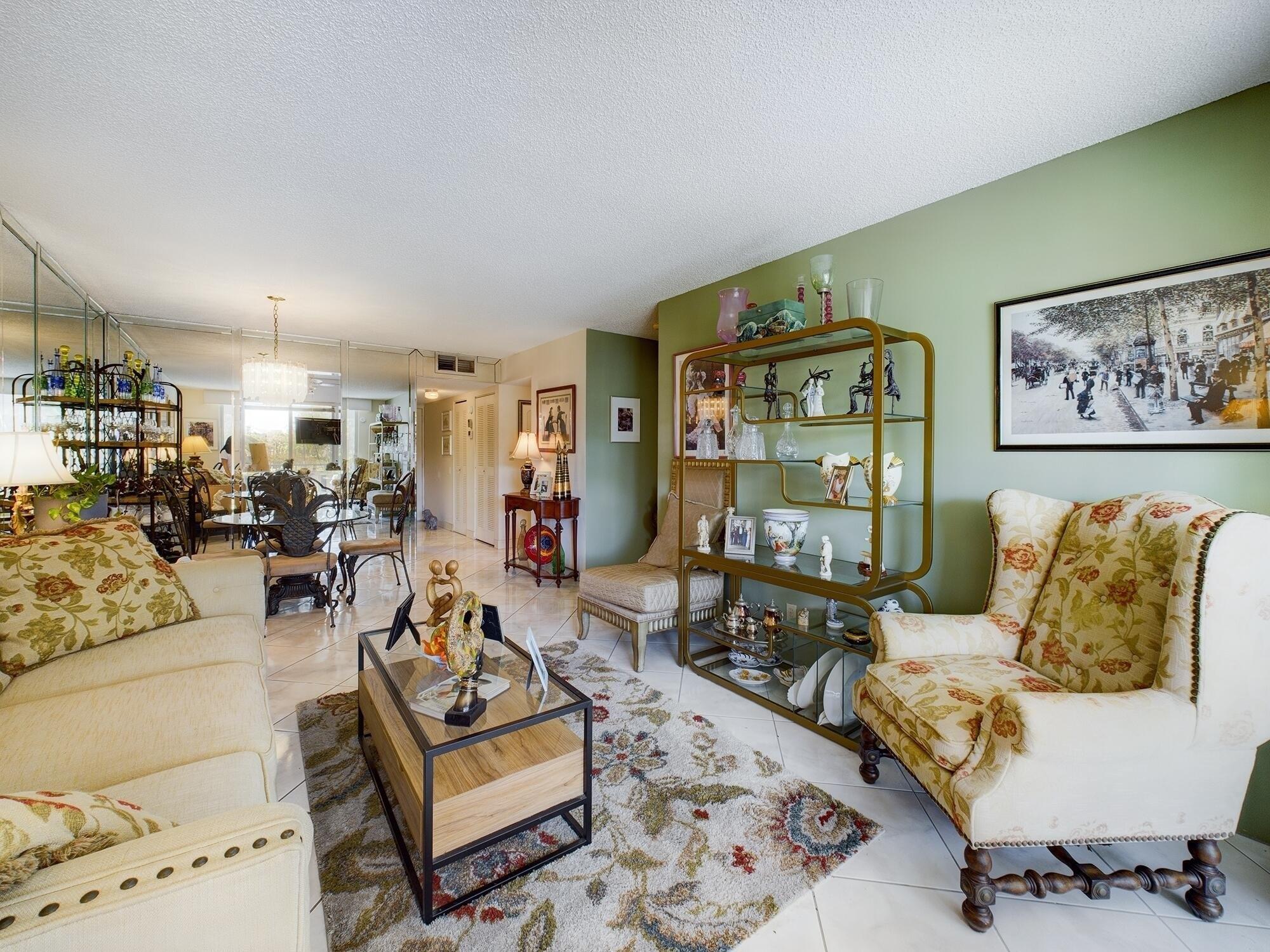 Huntington Ln, Delray Beach, FL 33446