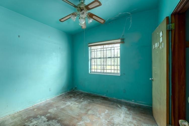 Rhone Dr, Jacksonville, FL 32208