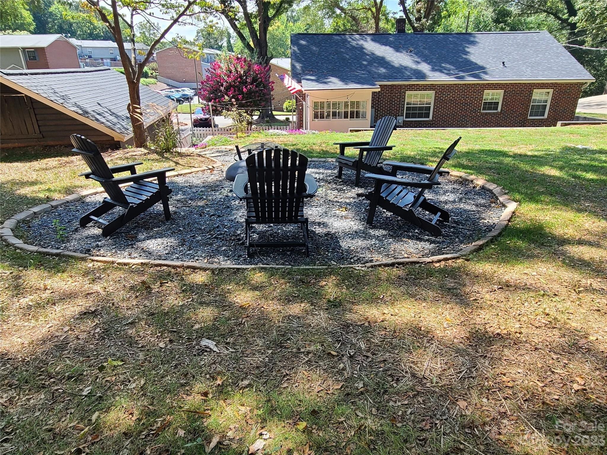 15th Ave Nw, Hickory, NC 28601