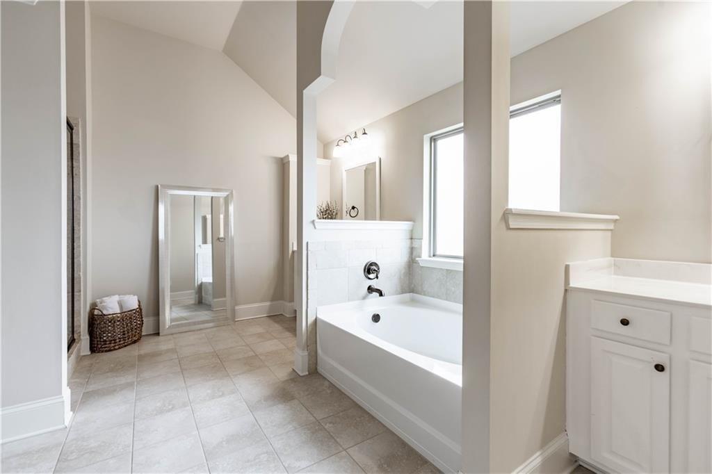Traditions Ln, Hampton, GA 30228